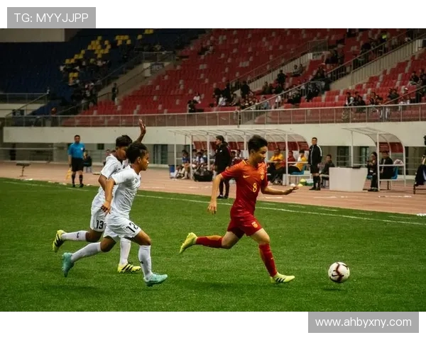 上海足球队精英赛征程回顾与突破之路的深度剖析