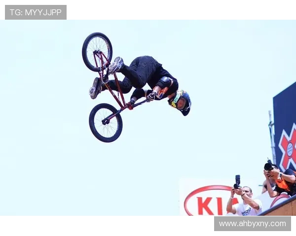 极限运动的心理挑战：深入了解上海极限运动队员的心理素质与训练秘诀