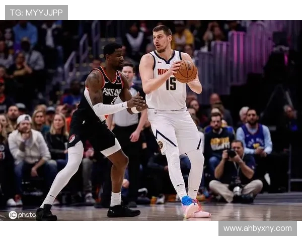 掘金与开拓者激战正酣精彩直播尽在眼前不容错过