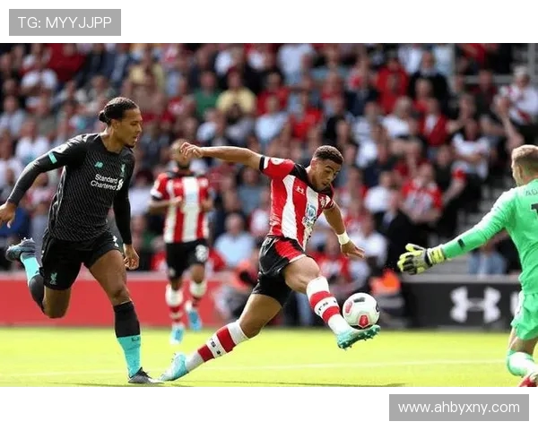 法乙联赛精彩对决朗斯主场迎战红星球队全力争胜