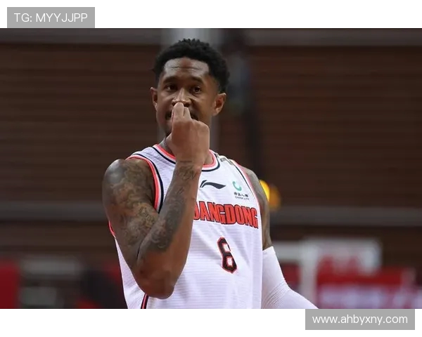 马尚布鲁克斯:从篮球场上的明星到商业领域的成功转型之路 马尚布鲁克斯:从篮球场上的明星到商业领域的成功转型之路