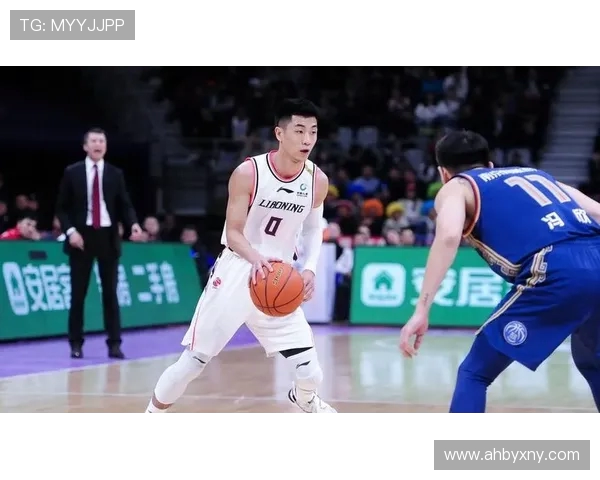 高诗岩：从青涩球员到篮球场上的璀璨明星之路