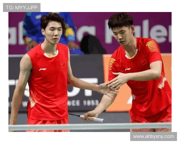 成都羽毛球队比赛经验引发热议球迷对战术和表现的不同看法分析 成都羽毛球队比赛经验引发热议球迷对战术和表现的不同看法分析