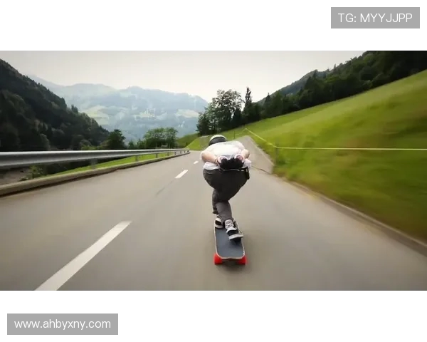 极限运动嘉年华点评：重庆滑板队的比赛经验表现